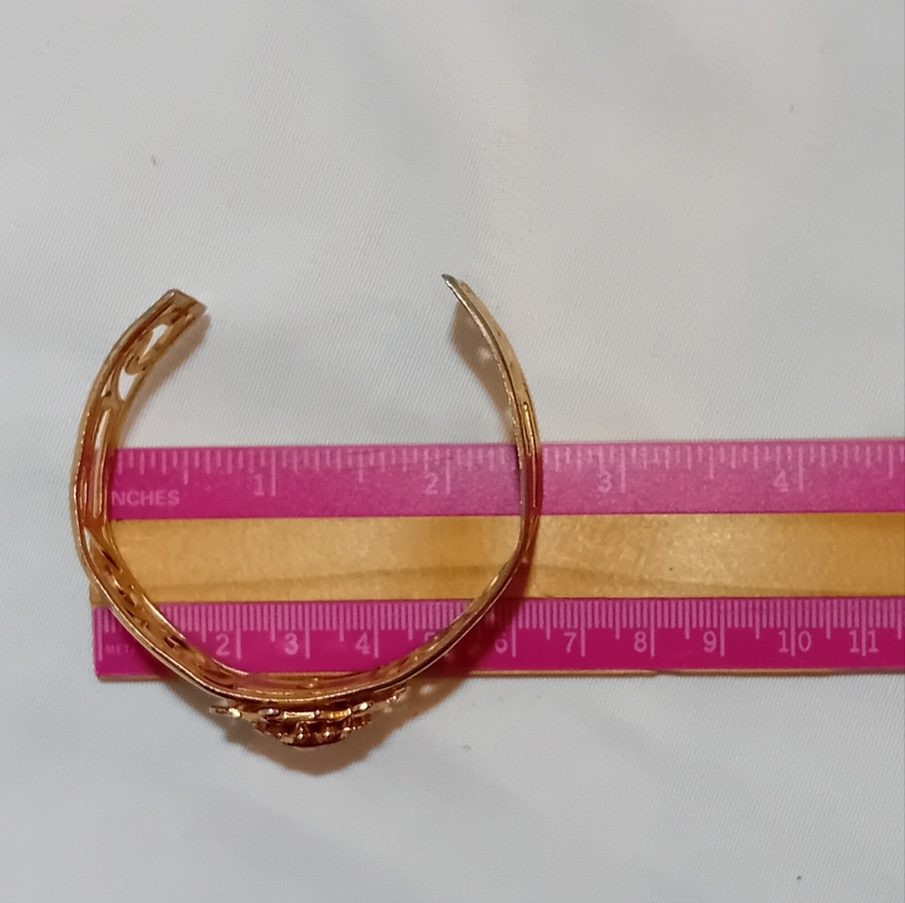 Vintage Coro Gold Cameo Bracelet - Picture 13 of 13